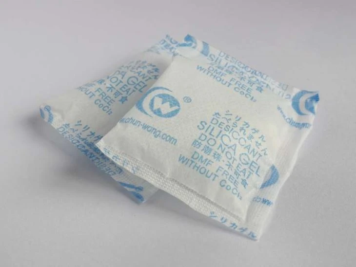 For Metal Parts Use Silica Gel Moisture Absorbent