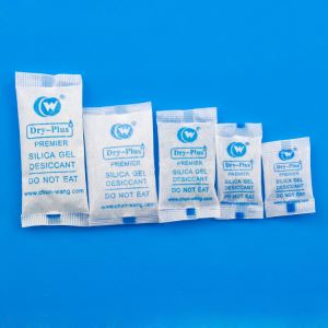Paquete desecante de papel compuesto en ropa