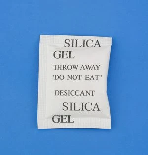 Desecante de gel de sílice utilizado para cubiertos de metal