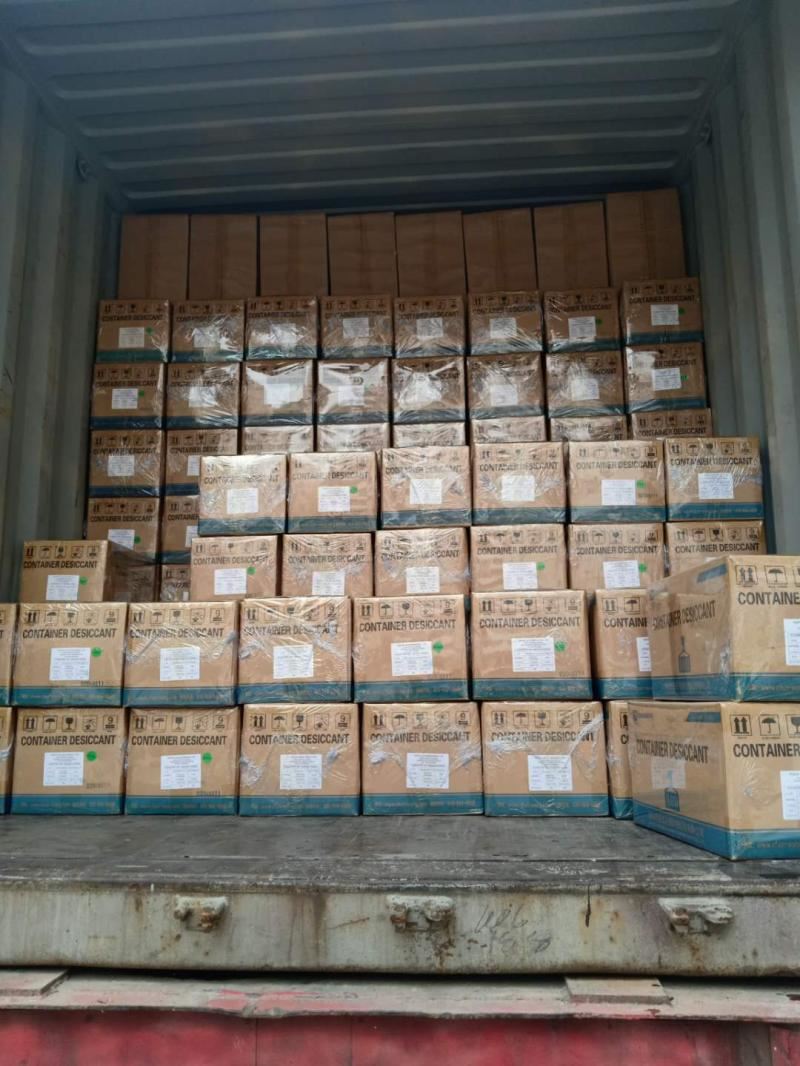 Otros 2 contenedores de bolsas desecantes cargados