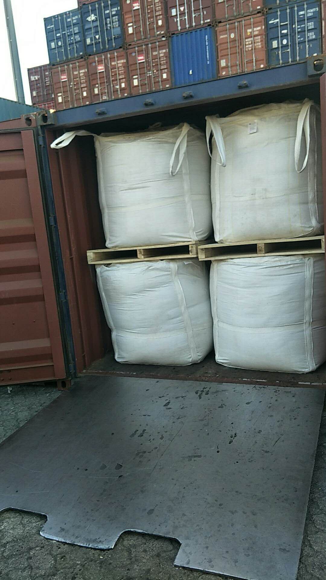 40MT de arcilla bentonita materia prima a EE.UU.